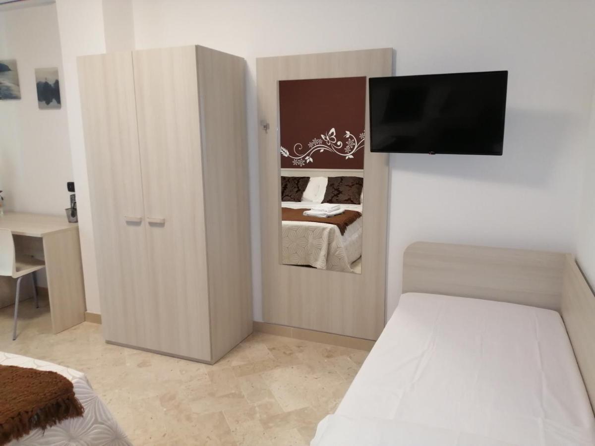 Bed and Breakfast Don Nino Lecce Exterior foto